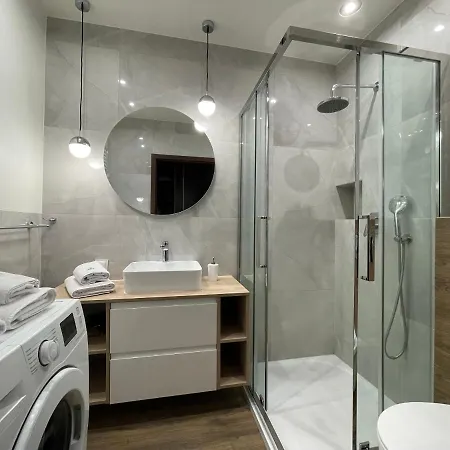 3l Aquarius Apartment