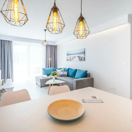3l Aquarius Apartment
