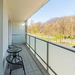 3l Aquarius Apartment
