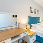 Apartment 3l Aquarius *