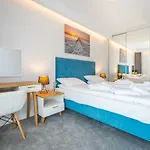 Apartment 3l Aquarius *